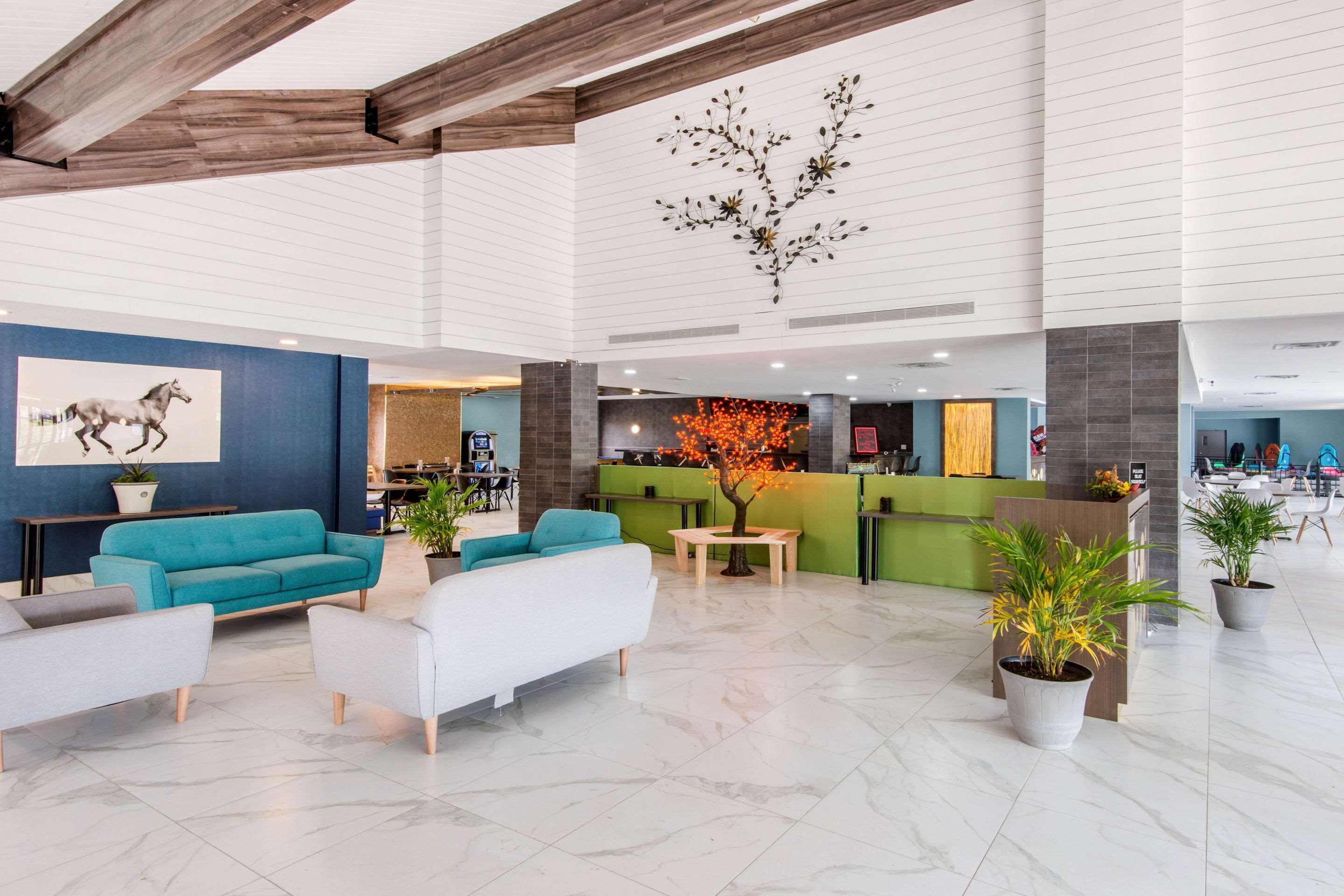 Quality Inn & Conference Centre Orillia Zewnętrze zdjęcie