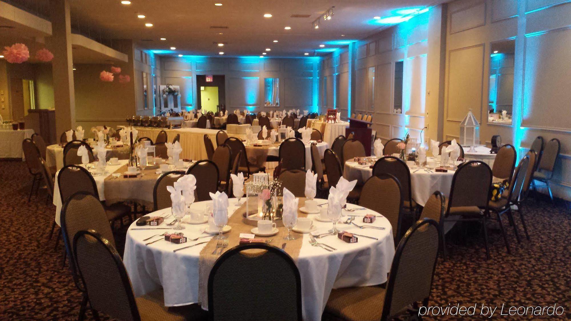 Quality Inn & Conference Centre Orillia Zewnętrze zdjęcie