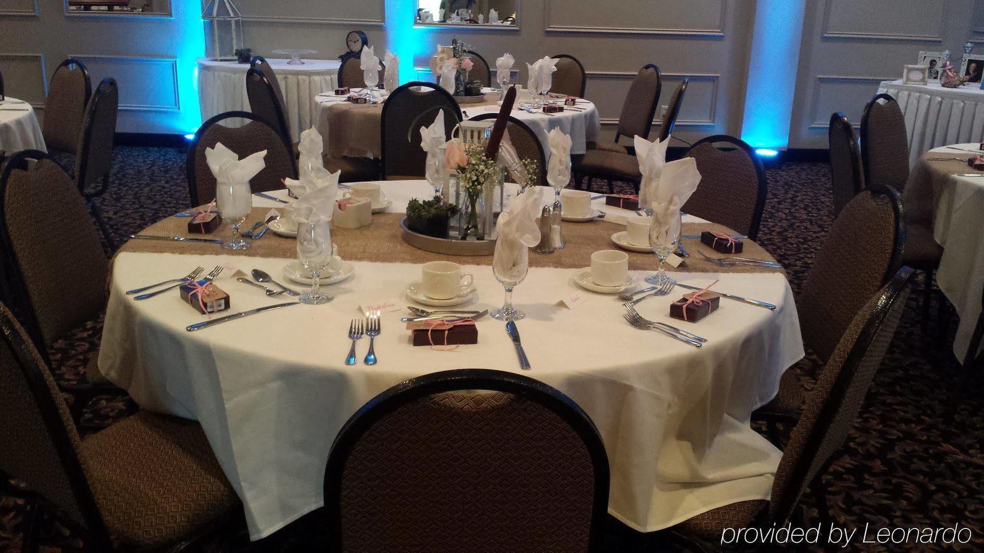Quality Inn & Conference Centre Orillia Zewnętrze zdjęcie